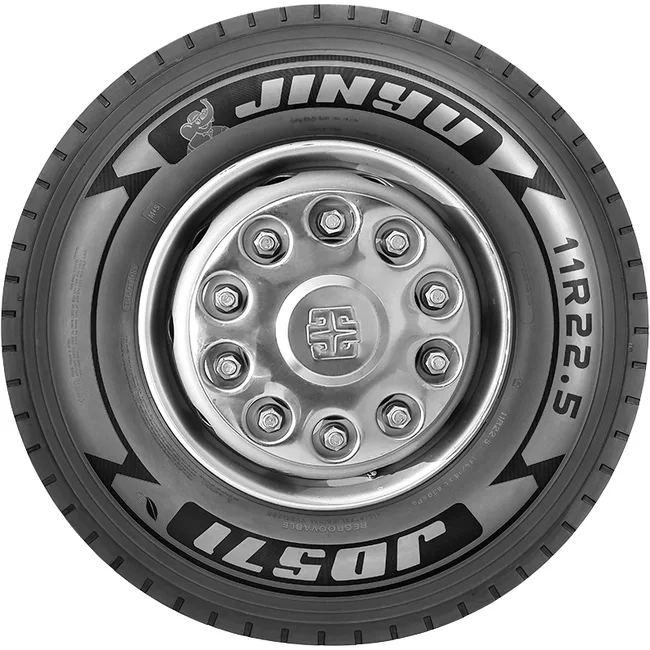 Imagen orientativa del tipo de producto: Llanta 11R22.5 Jinyu Direccion. Imagen orientativa de una llanta similar; la marca, medida, dibujo y rin pueden variar. Confirma las especificaciones antes de comprar.